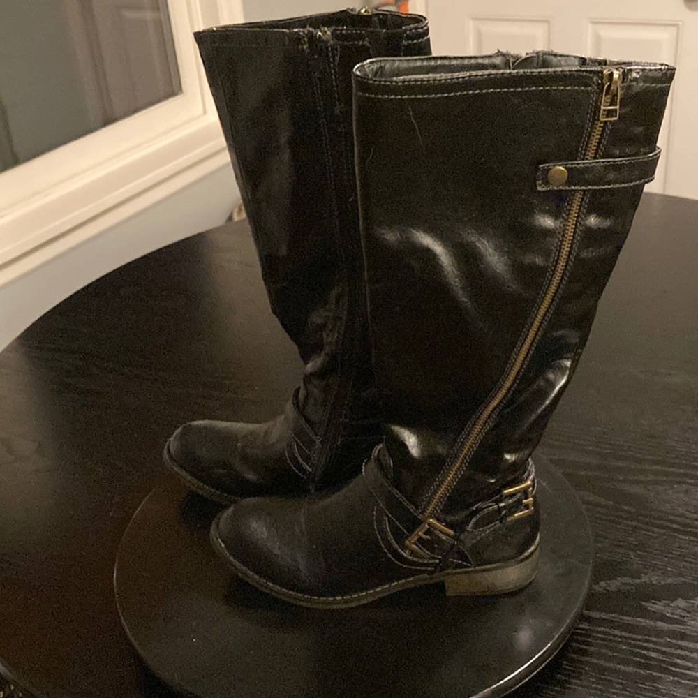 Black zipper high boot with chunky low heel size 7